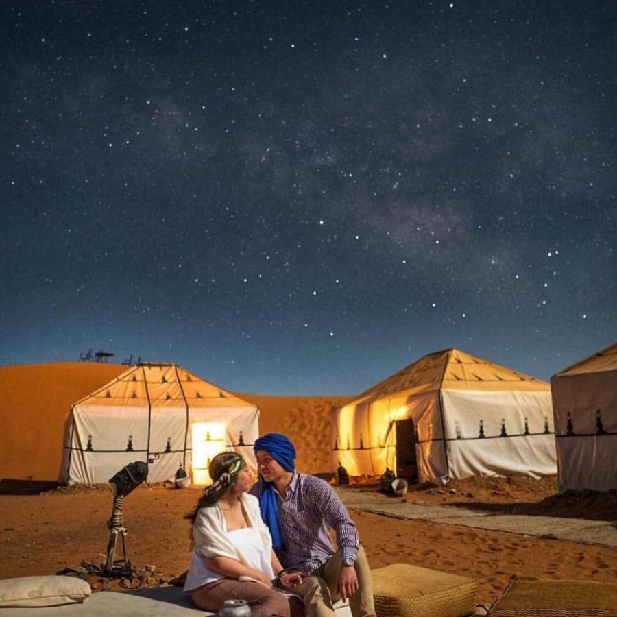 ホテル Sahara Luxury Glamping メルズーガ エクステリア 写真