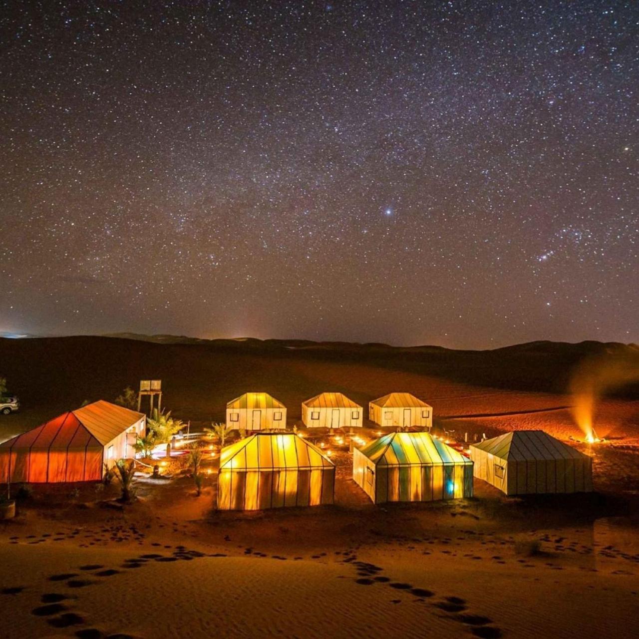 ホテル Sahara Luxury Glamping メルズーガ エクステリア 写真